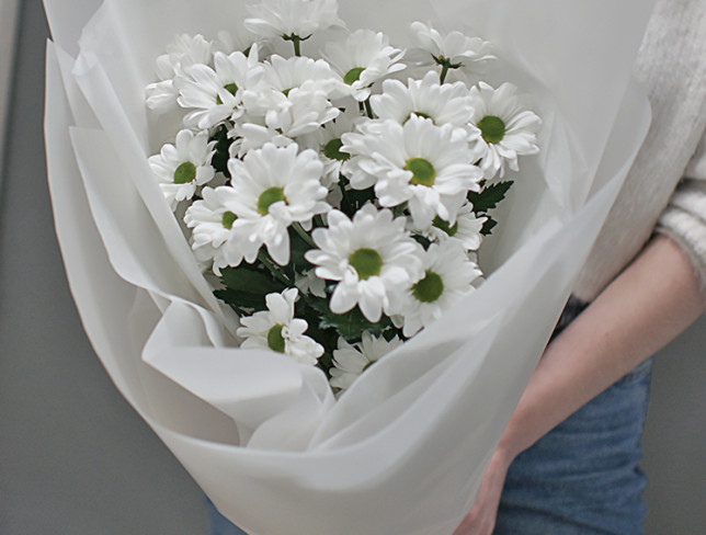 Bouquet of 5 branches of white chrysanthemums photo